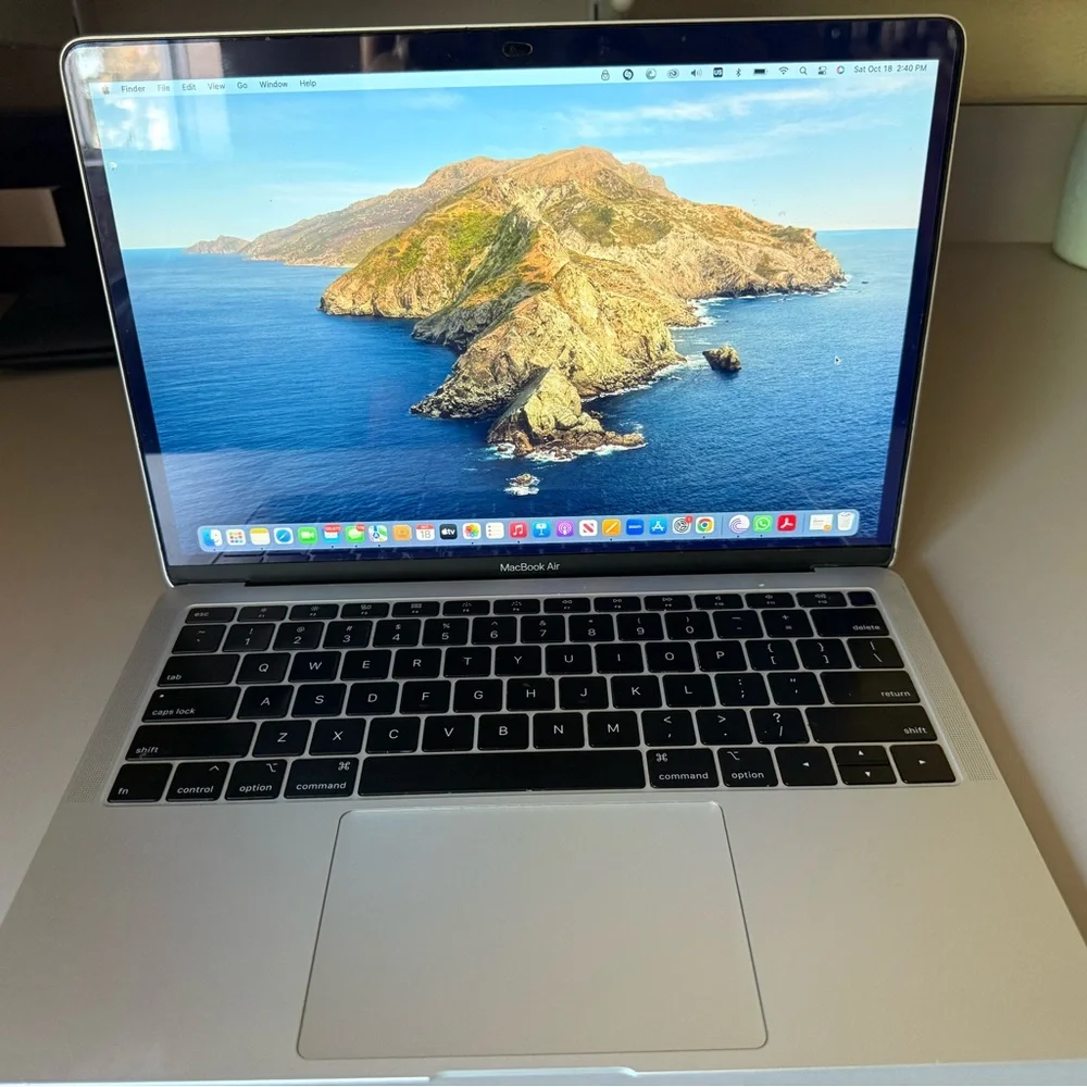 Apple Laptop in Silver